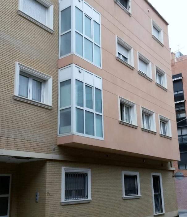 Garaje en venta  en Calle Vicente Blasco Ibaez Riba-Roja De Tria Valencia