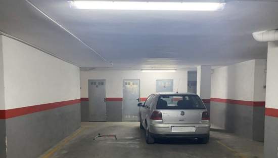 Garaje en venta  en  Vicent Andres Estelles Benignim Valencia