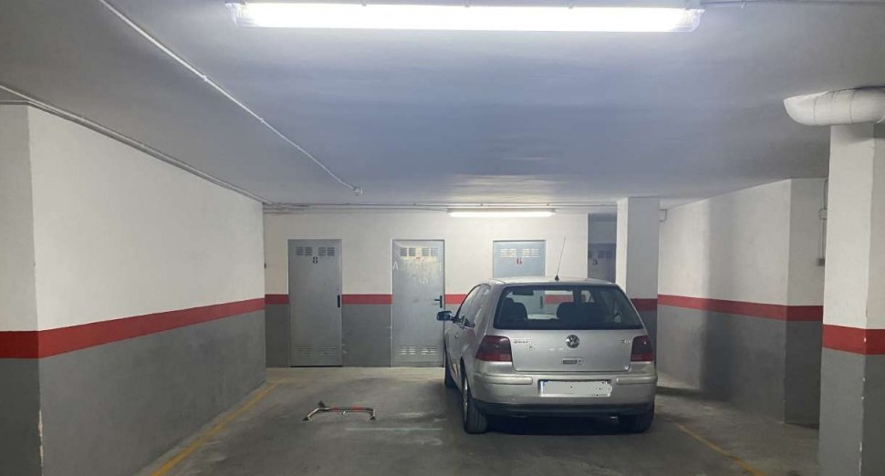 Garaje en venta  en  Vicent Andres Estelles Benignim Valencia