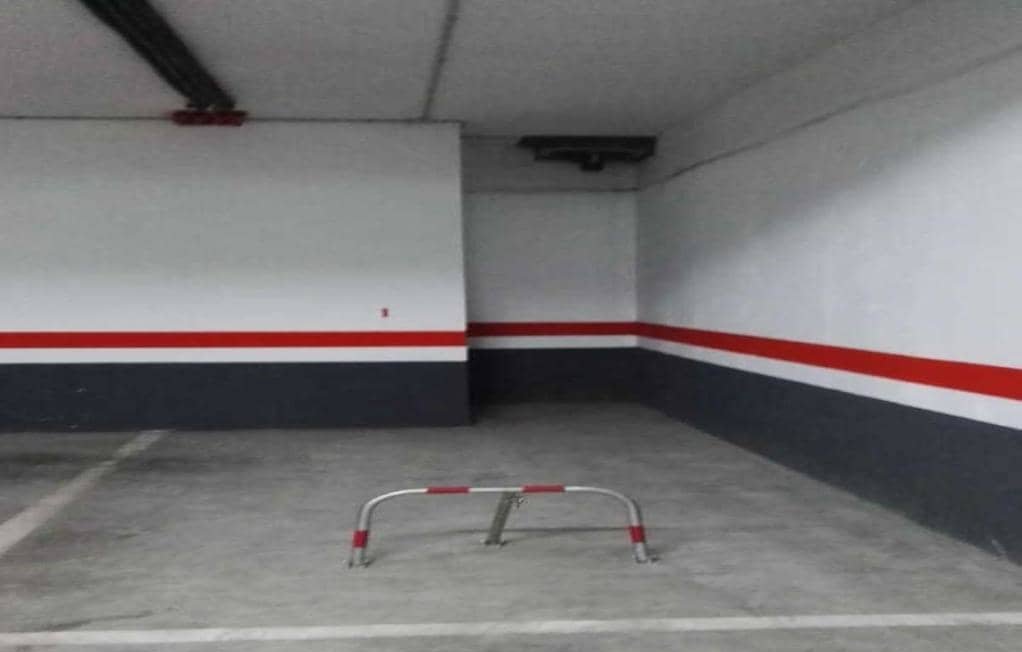 Garaje en venta  en Avenida Alcalans Dels Montserrat Valencia