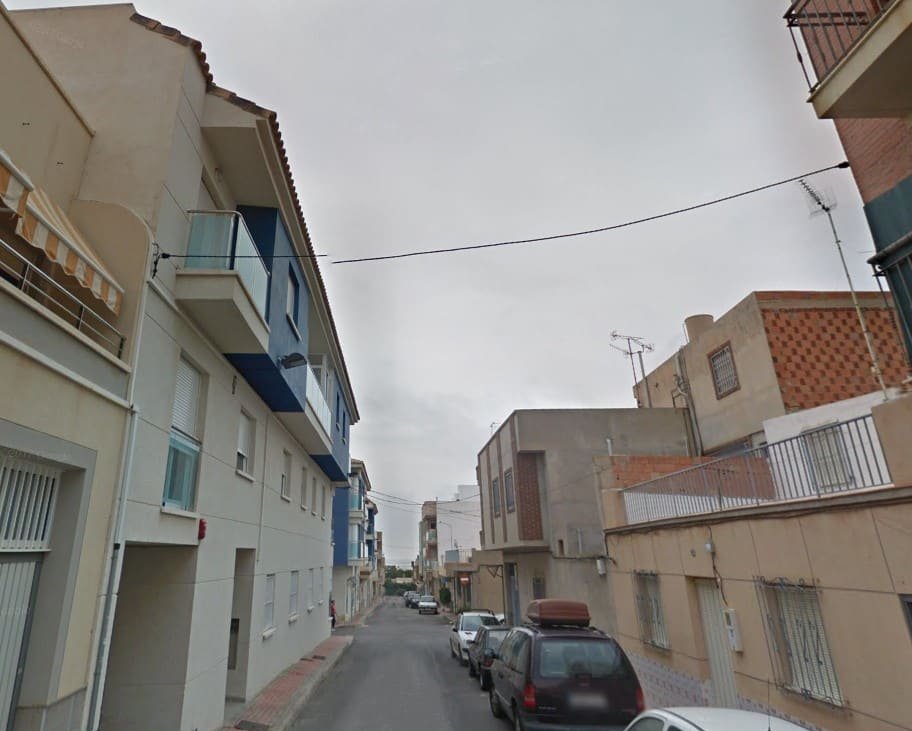 Garaje en venta  en Calle Ortega Y Gasset guilas Murcia