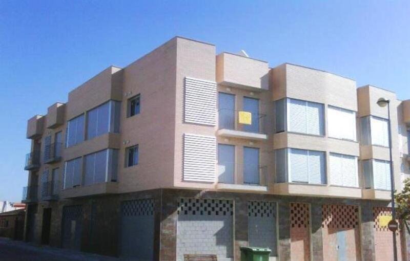 Compra garaje por 3.900 con 30m en cde serra, Massamagrell