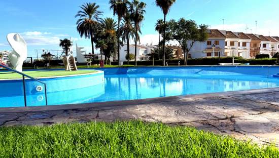 Casa Adosada en venta en El Puig, Valencia