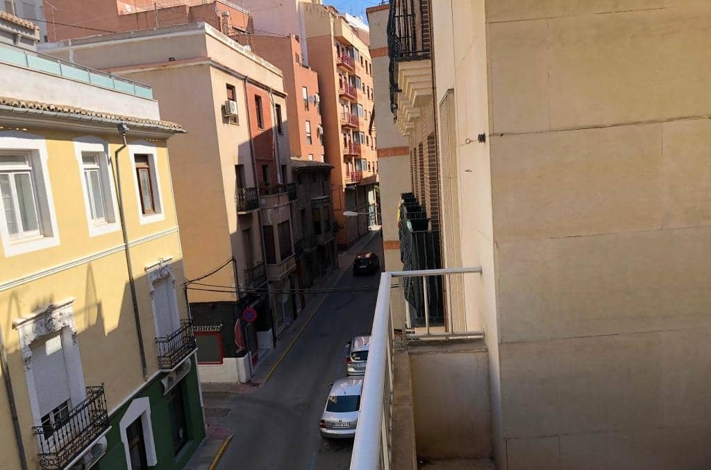 Piso en venta en Calle Trinidad Villena Alicante