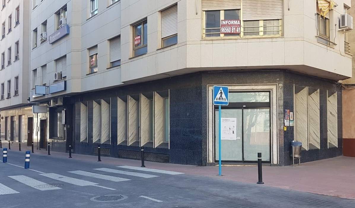 Local en venta en Novelda, Alicante