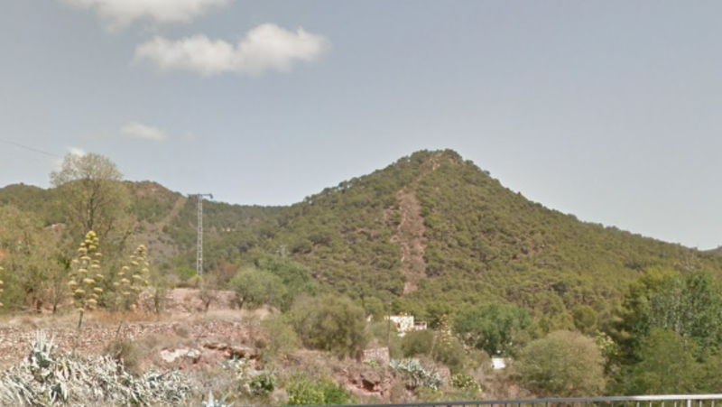 Descubre finca rstica por 22000 con 432m en cpolgono 35 parcelas 297 y 299 Serra
