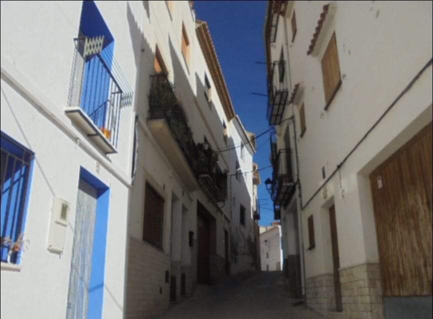 Unifamiliar Adosada en venta  en Calle Tetuan Caudiel Castelln