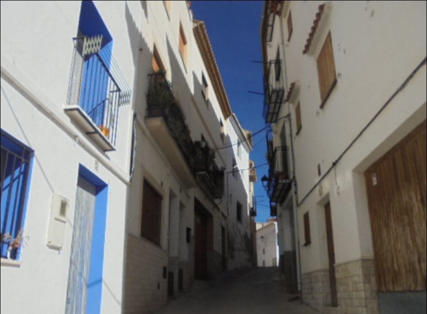 Unifamiliar Adosada en venta  en Calle Tetuan Caudiel Castelln