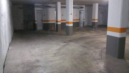 Garaje en venta  en Calle Esteban Ballester Valencia Valencia