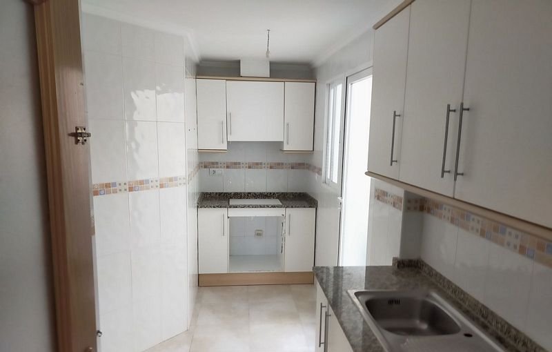 Venta de piso en calle san jose edificio la sagra Murcia por 64000 con 58m y 2 habitaciones