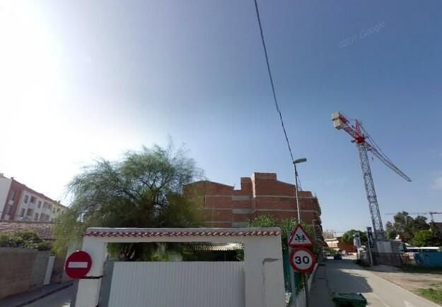 Venta de piso en calle san jose edificio la sagra Murcia por 64000 con 58m y 2 habitaciones