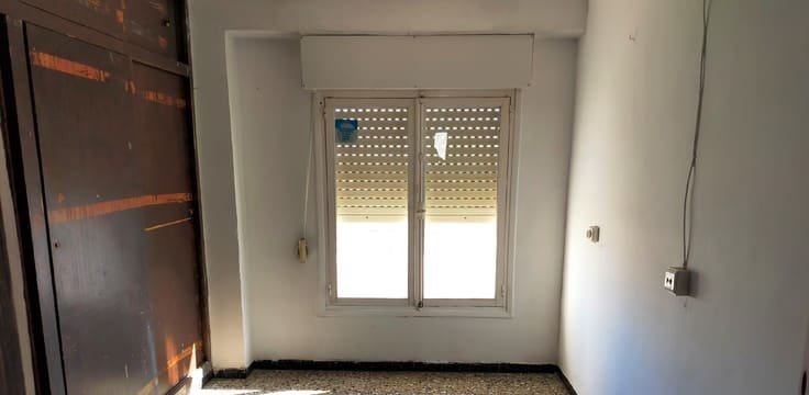 Piso en venta  en Calle Romero Rojales Alicante
