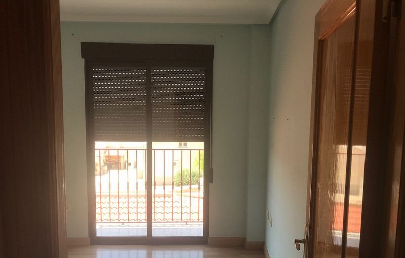 Piso en venta en calle mayor en Murcia por 116000 con 148m y 3 habitaciones