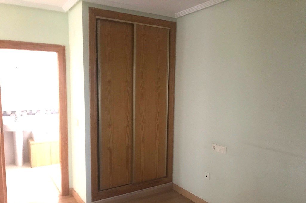 Piso en venta en calle mayor en Murcia por 116000 con 148m y 3 habitaciones