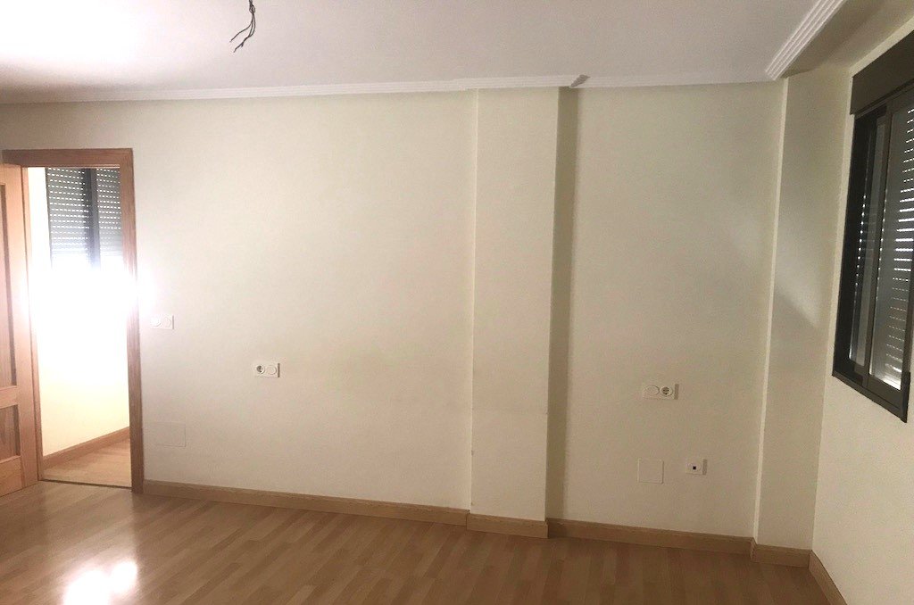 Piso en venta en calle mayor en Murcia por 116000 con 148m y 3 habitaciones