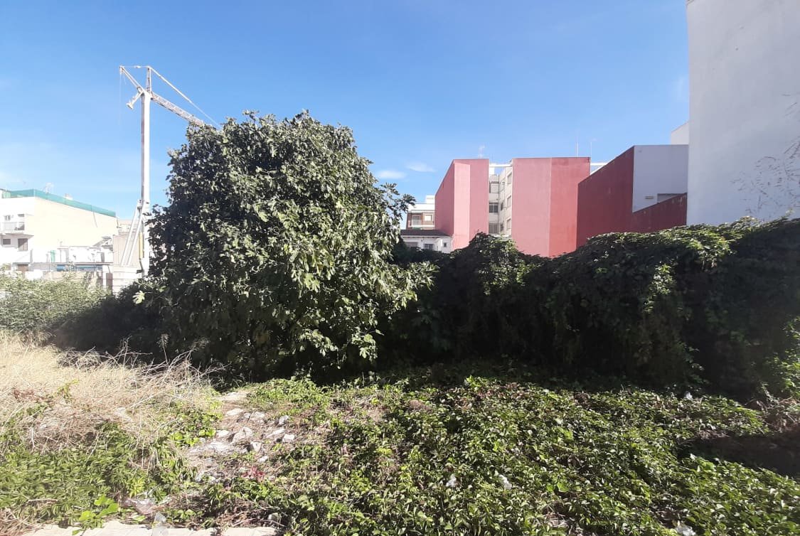 Solar en venta en Calle Benidorm Paterna Valencia