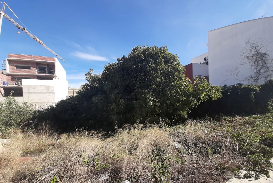 Solar en venta en Calle Benidorm Paterna Valencia