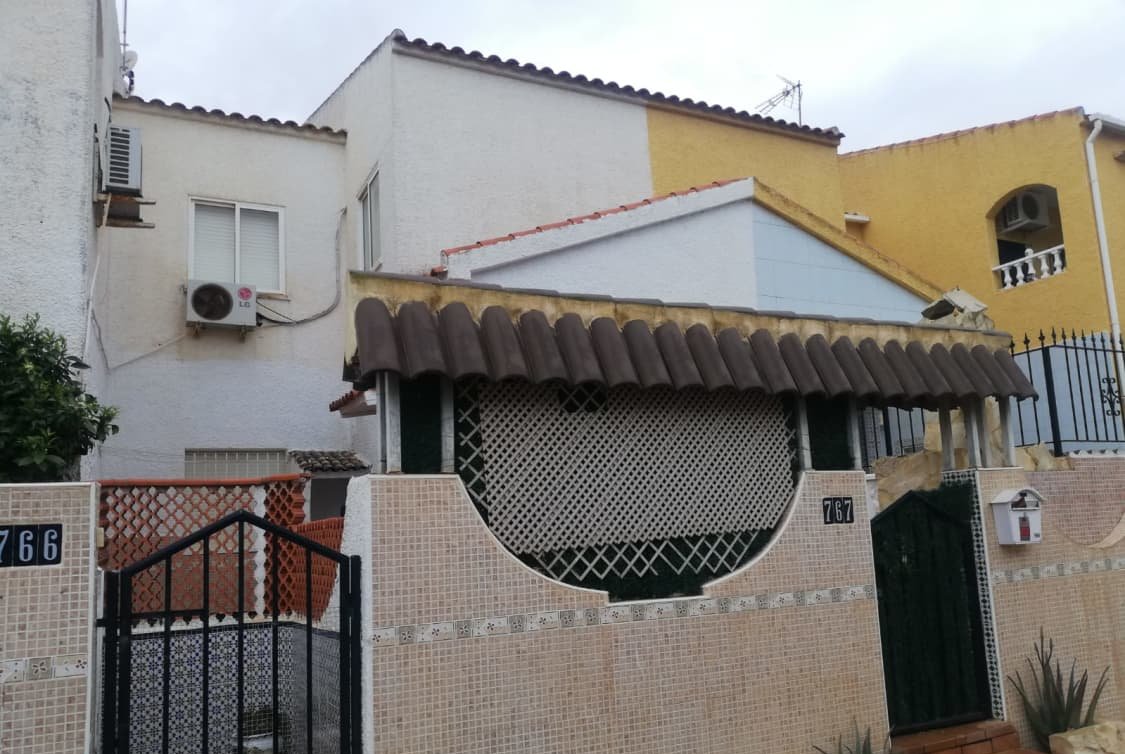 Chalet adosado en venta en Calle Cibeles Ur. Oasis, Bajo, 30710, Alcazares Los Murcia