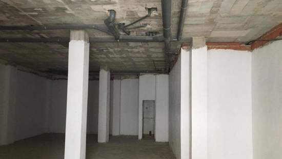 Local Comercial en venta  en Calle Clemente Gosalvez Torrevieja Alicante