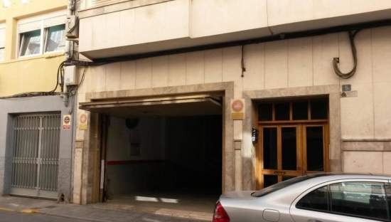 Garaje en venta en Calle Goya Novelda Alicante