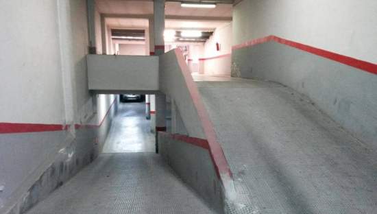 Garaje en venta en Calle Goya Novelda Alicante