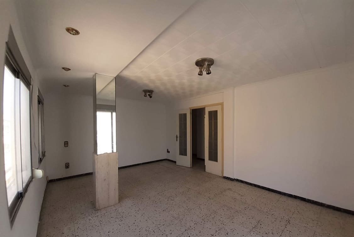 Piso en venta  en Calle Benegida Alberic Valencia