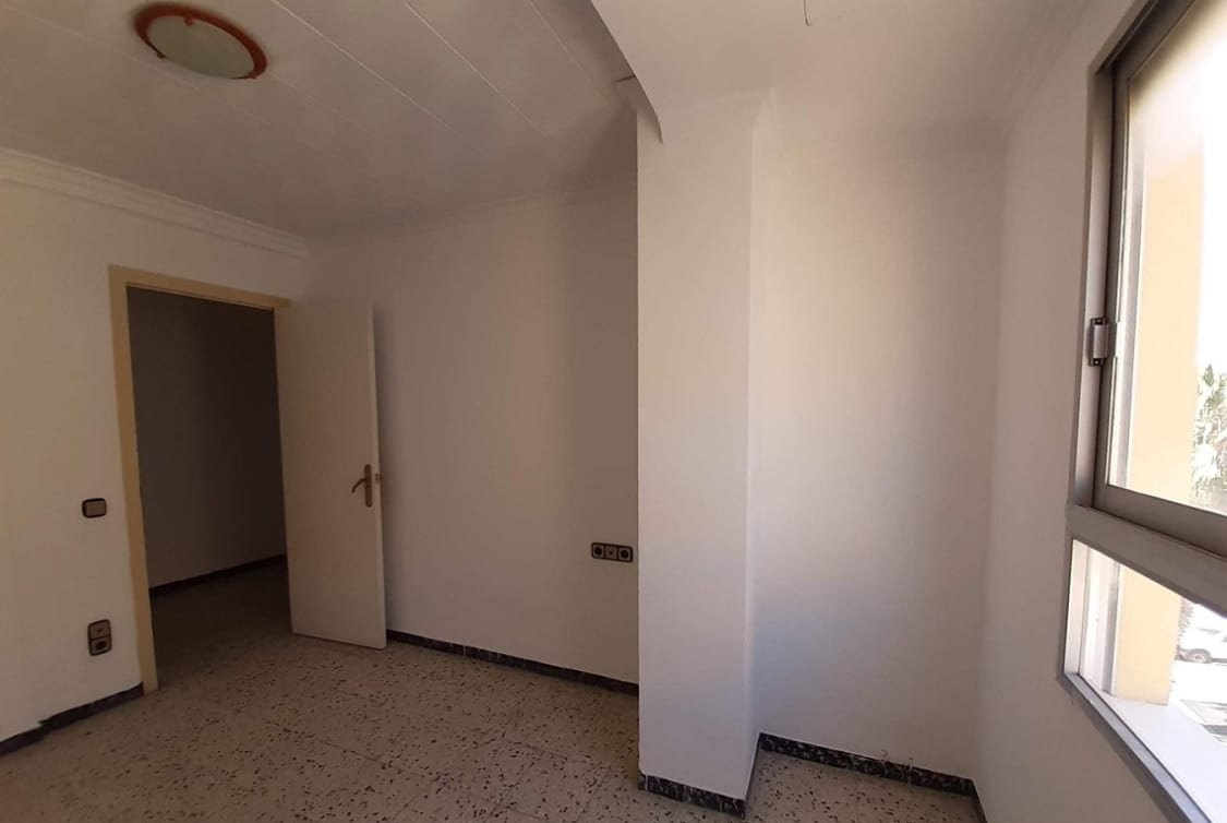 Piso en venta  en Calle Benegida Alberic Valencia