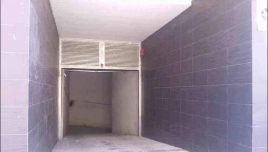 Garaje en venta  en Calle Arzob M Y Costa Villores Castelln