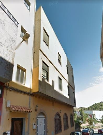 Venta de piso por 92.000 con 188m y siete habitaciones en calle sagunto Vall dUixó la