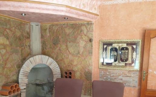 Venta de piso por 92.000 con 188m y siete habitaciones en calle sagunto Vall dUixó la