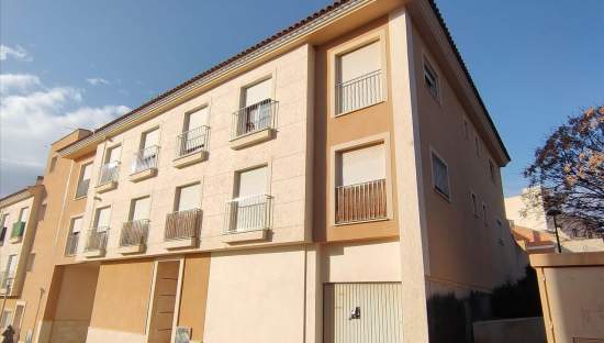 Local comercial disponible en caljucer Alhama de Murcia por 123000 de 269m en perfectas condiciones