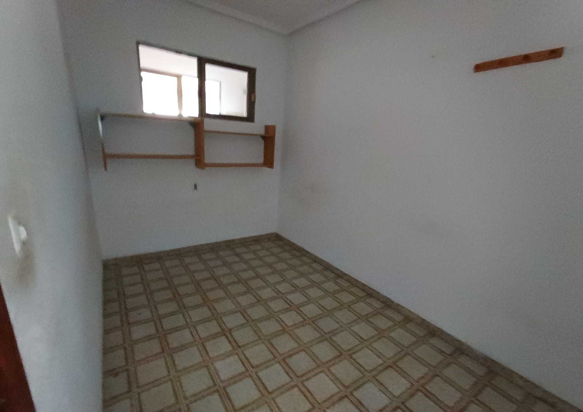 Piso en C Santísima Sangre