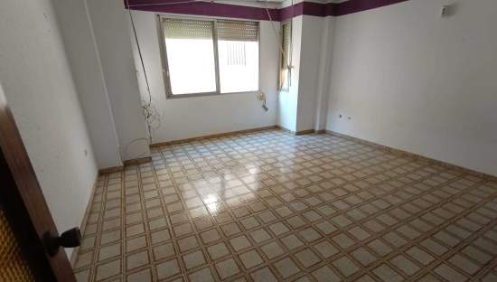 Piso en C Santísima Sangre