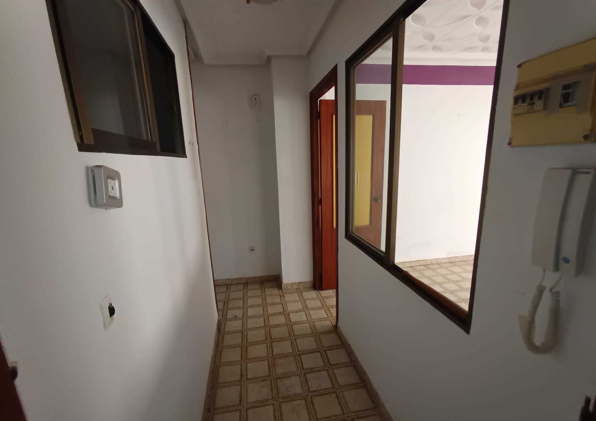 Piso en C Santísima Sangre