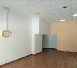 Se oferta local comercial en calle san juan bautista en AlicanteAlacant por 102.570 de 125m en condiciones de restauración