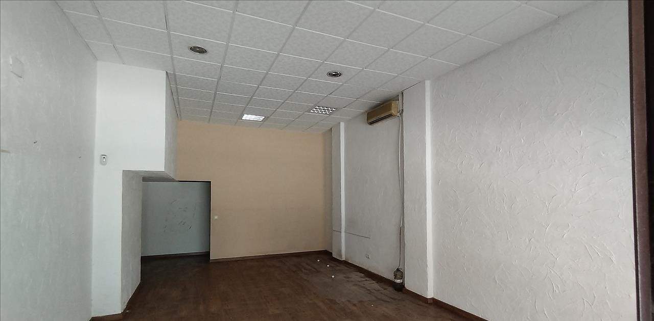 Se oferta local comercial en calle san juan bautista en AlicanteAlacant por 102.570 de 125m en condiciones de restauración