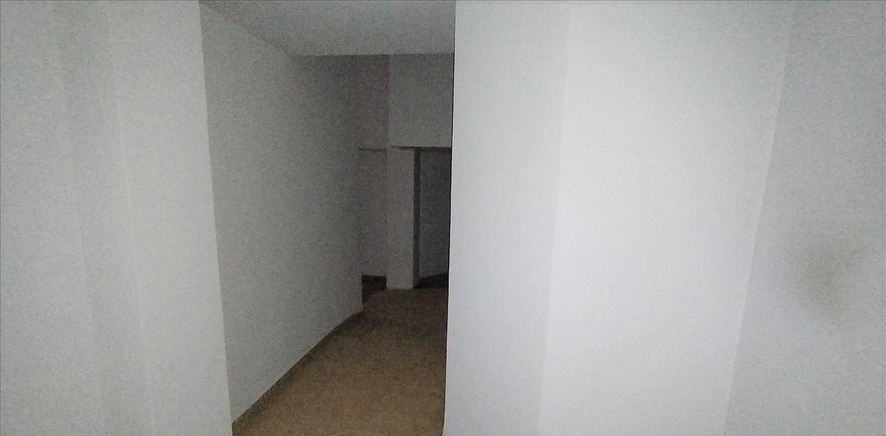 Se oferta local comercial en calle san juan bautista en AlicanteAlacant por 102.570 de 125m en condiciones de restauración