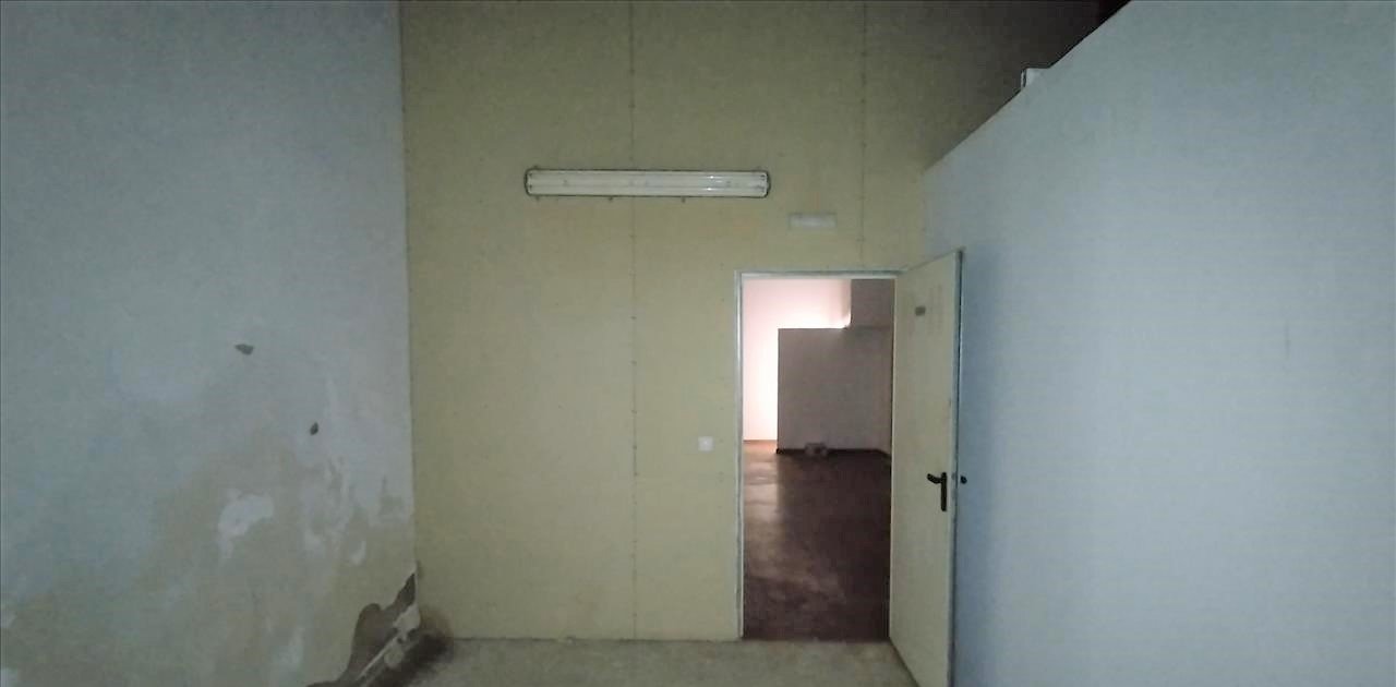 Se oferta local comercial en calle san juan bautista en AlicanteAlacant por 102.570 de 125m en condiciones de restauración