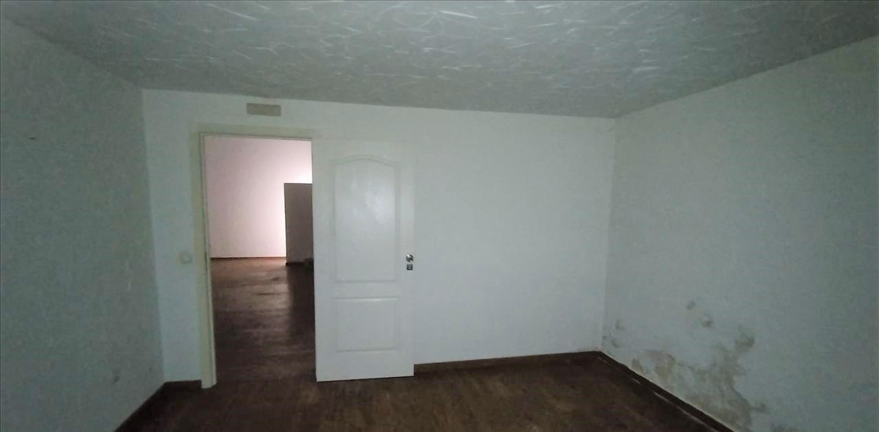 Se oferta local comercial en calle san juan bautista en AlicanteAlacant por 102.570 de 125m en condiciones de restauración
