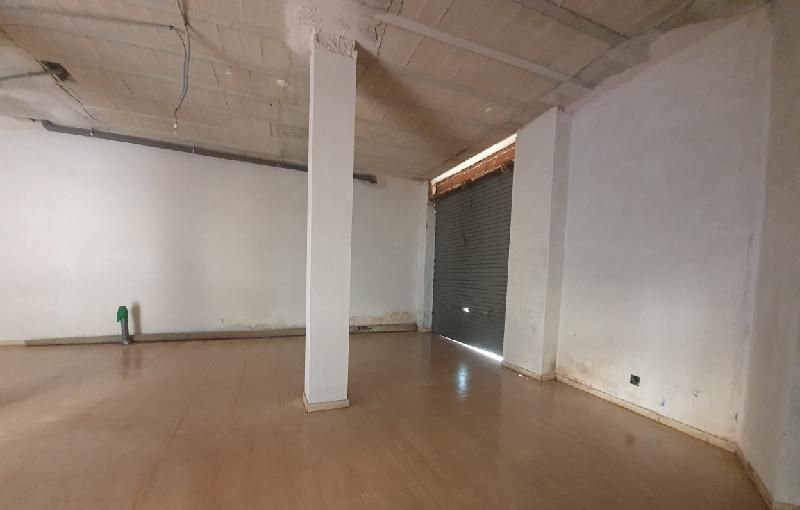 Venta de local comercial en calle de la libertad Rafal por 59000 con 130m en condiciones de restauracin