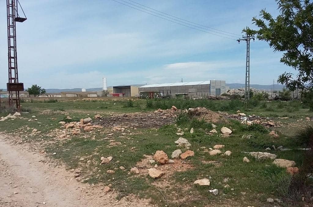 Urbanizable Programado en venta  en Calle Poligono Numero Tres Caudete De Las Fuentes Valencia