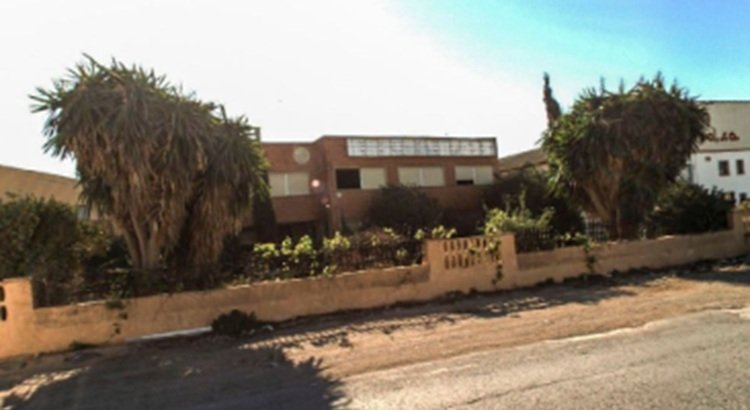 Nave industrial en Av. Espioca- Vía Augusta, Silla Valencia