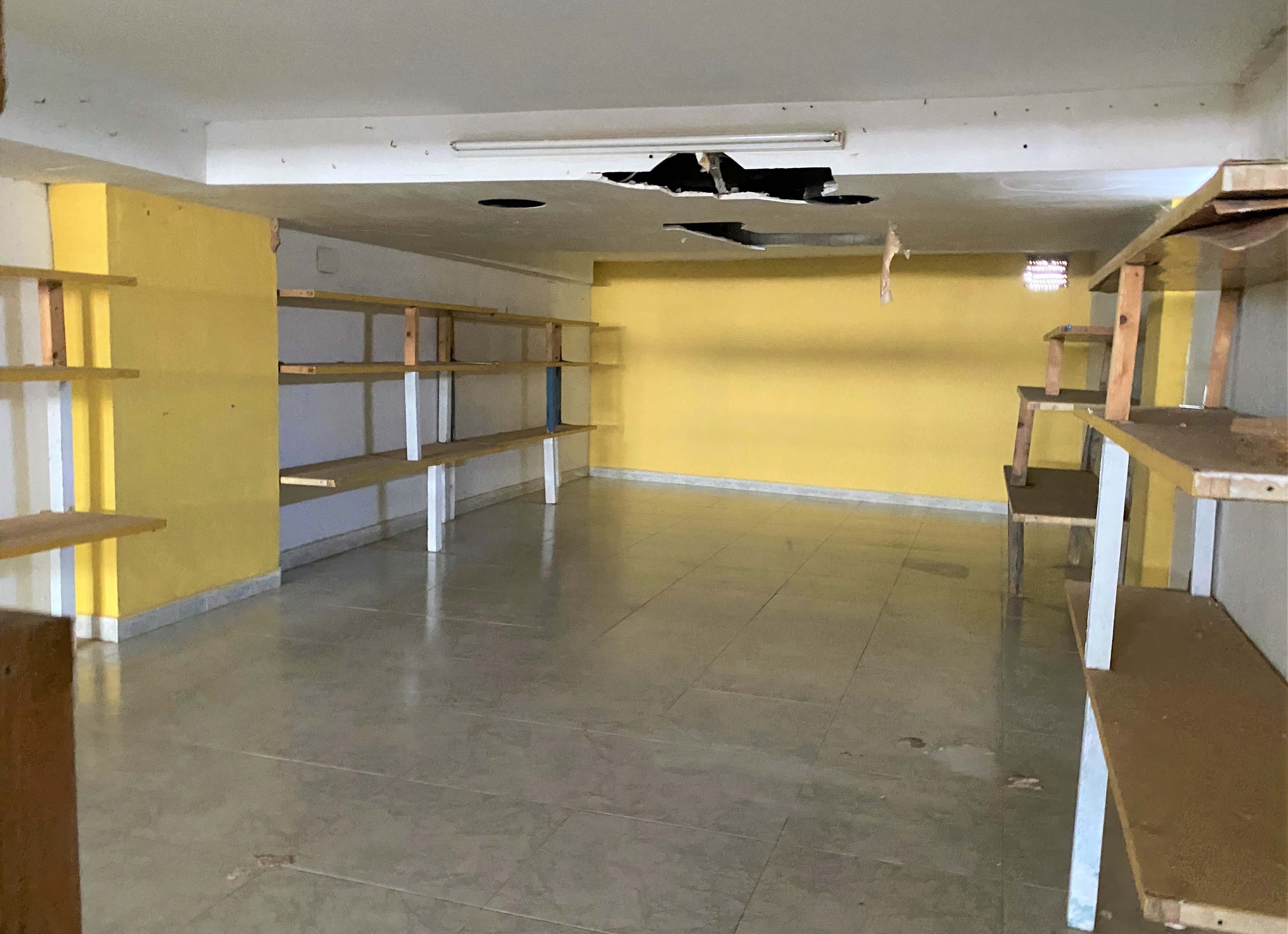 Compra local comercial por 160000 de 397m undefined en calle aviacion espaola San Javier