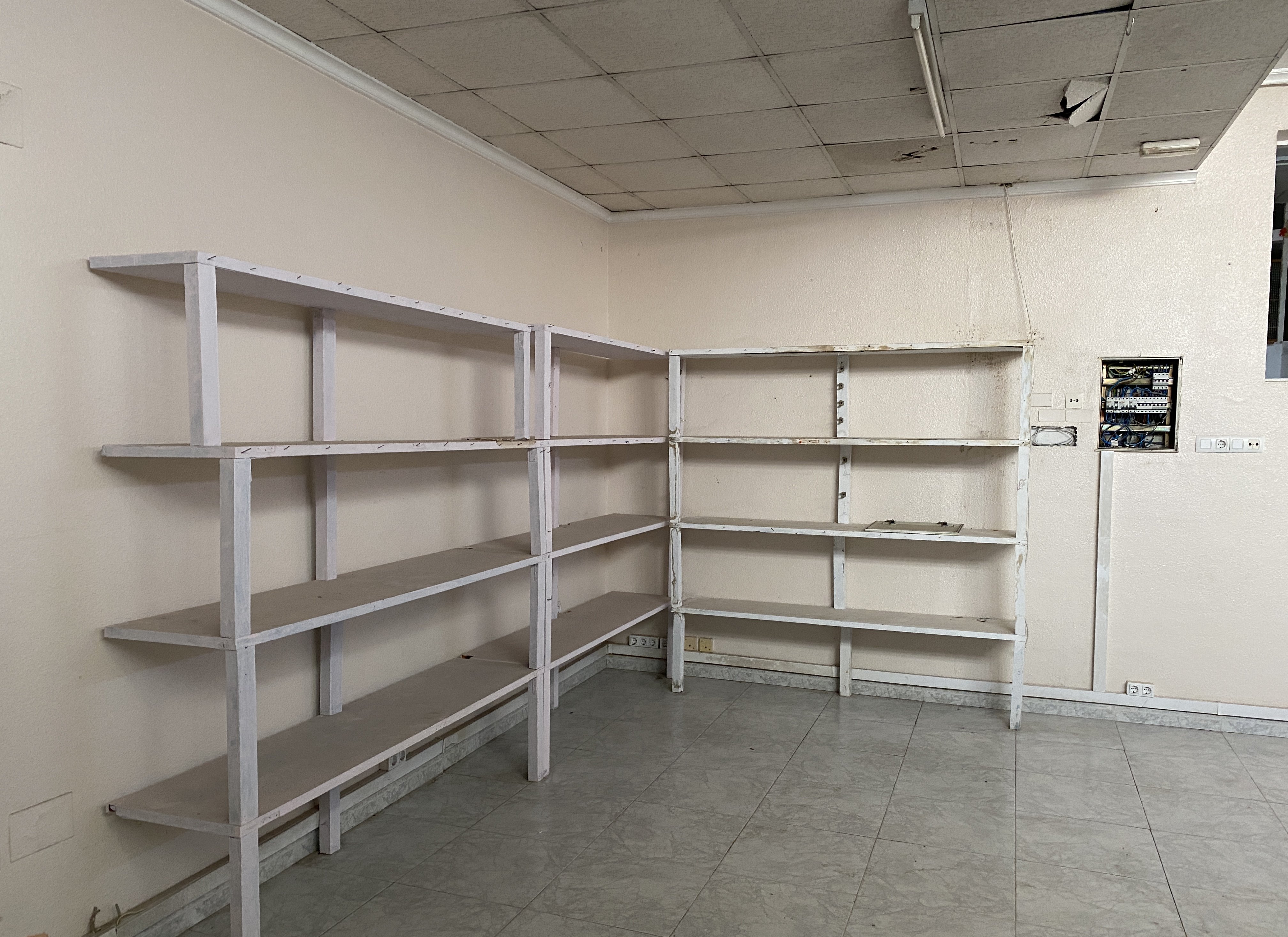 Compra local comercial por 160000 de 397m undefined en calle aviacion espaola San Javier