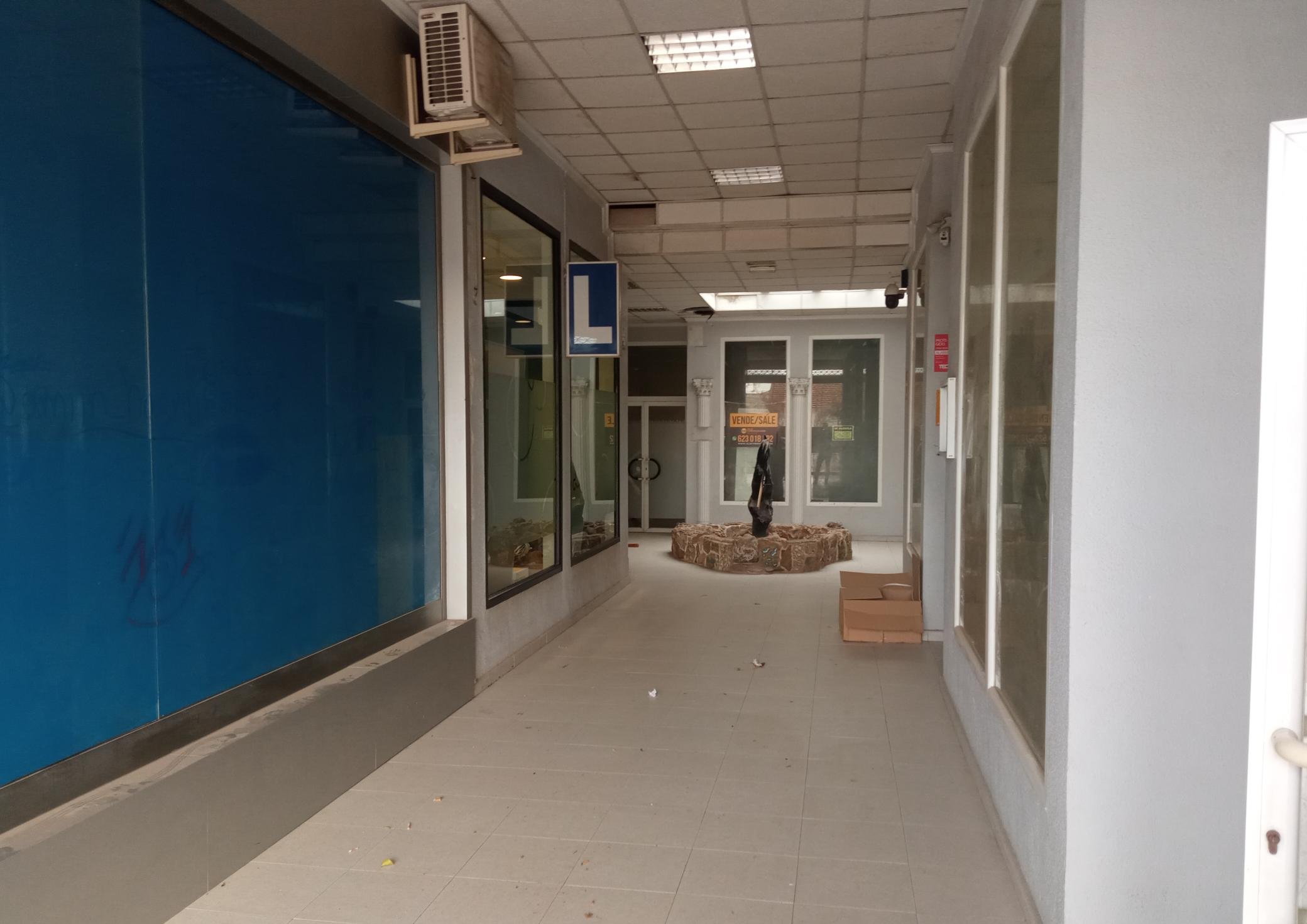 Compra local comercial por 160000 de 397m undefined en calle aviacion espaola San Javier