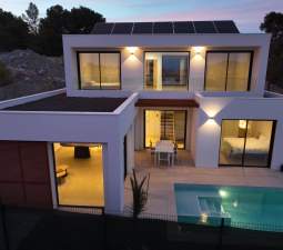 Chalet en venta en Alfaz Del Pi, Alicante