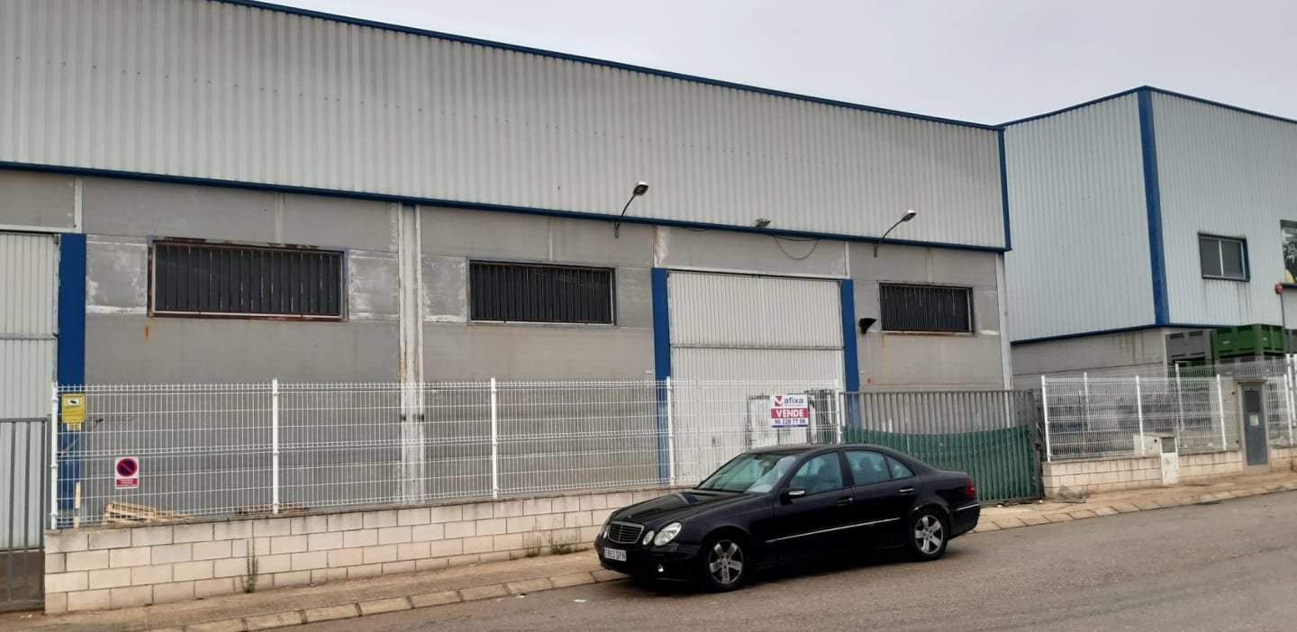 Nave en C de Lassut, Senyera Valencia