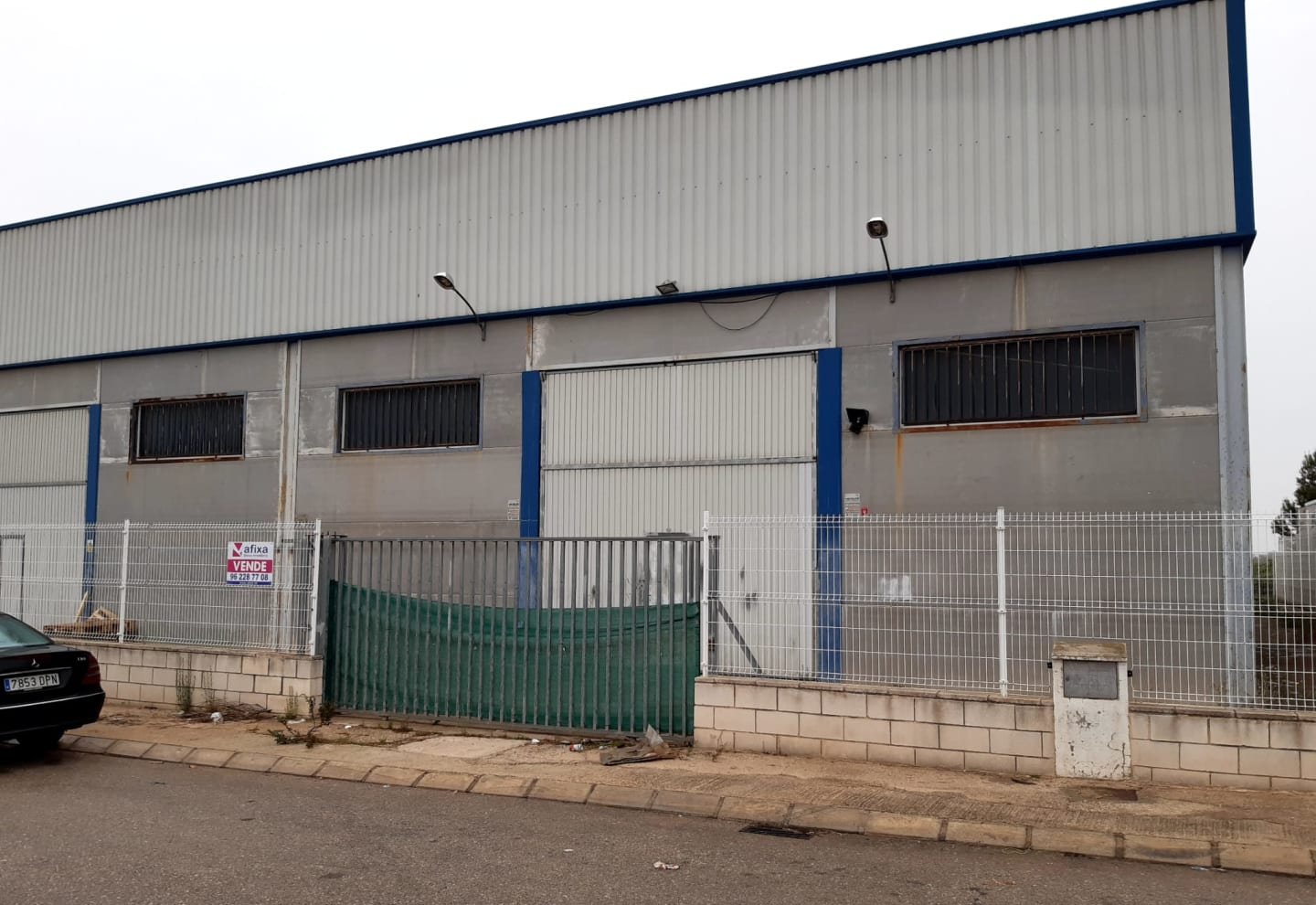 Nave en C de Lassut, Senyera Valencia