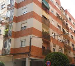 Garaje en venta  en Calle Cardenal Benlloch Mislata Valencia