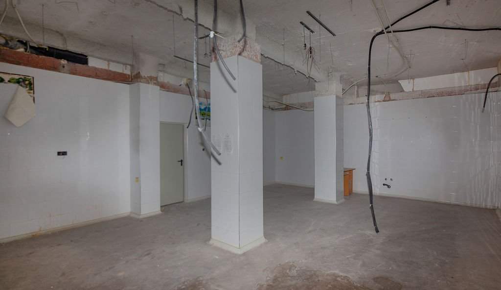 Local en venta en Buñol, Valencia